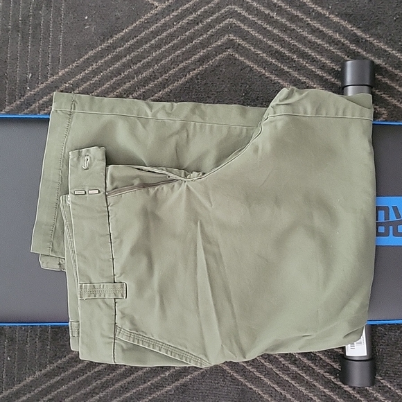 Sonoma Pants - Sonoma Capris Sz 14 Olive Green